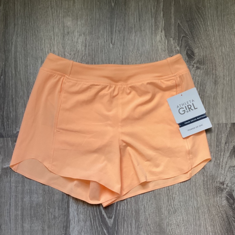 Shorts - Picture 2 of 4
